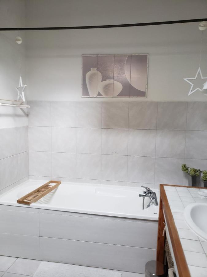 Chambre Dans Une Grande Maison Entre Canal Du Midi Et Centre Ville เบซิเยร์ ภายนอก รูปภาพ